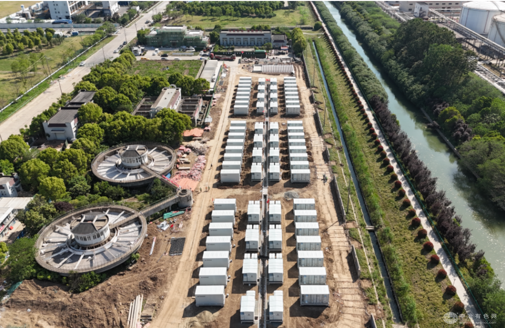 新疆阿克蘇200MW/1200MWh熔鹽儲(chǔ)熱與電化學(xué)獨(dú)立儲(chǔ)能示范項(xiàng)目招商啟動(dòng)